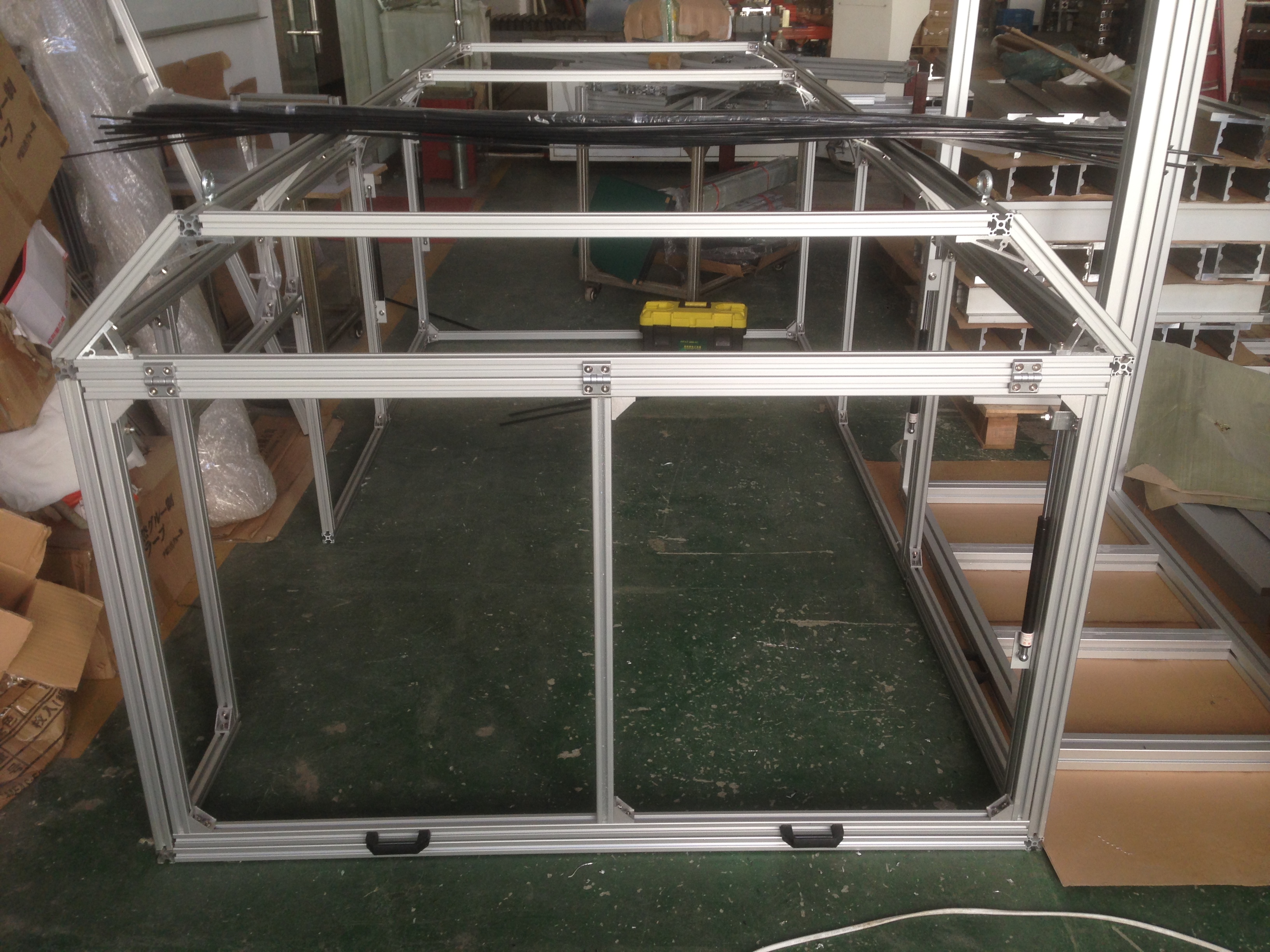 鋁型材架子配件不同，安裝方法不同